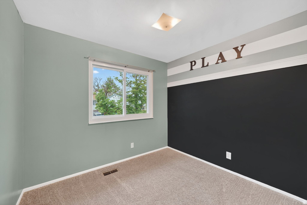 5556 W BLUEVAIL CT West Jordan, UT 84081