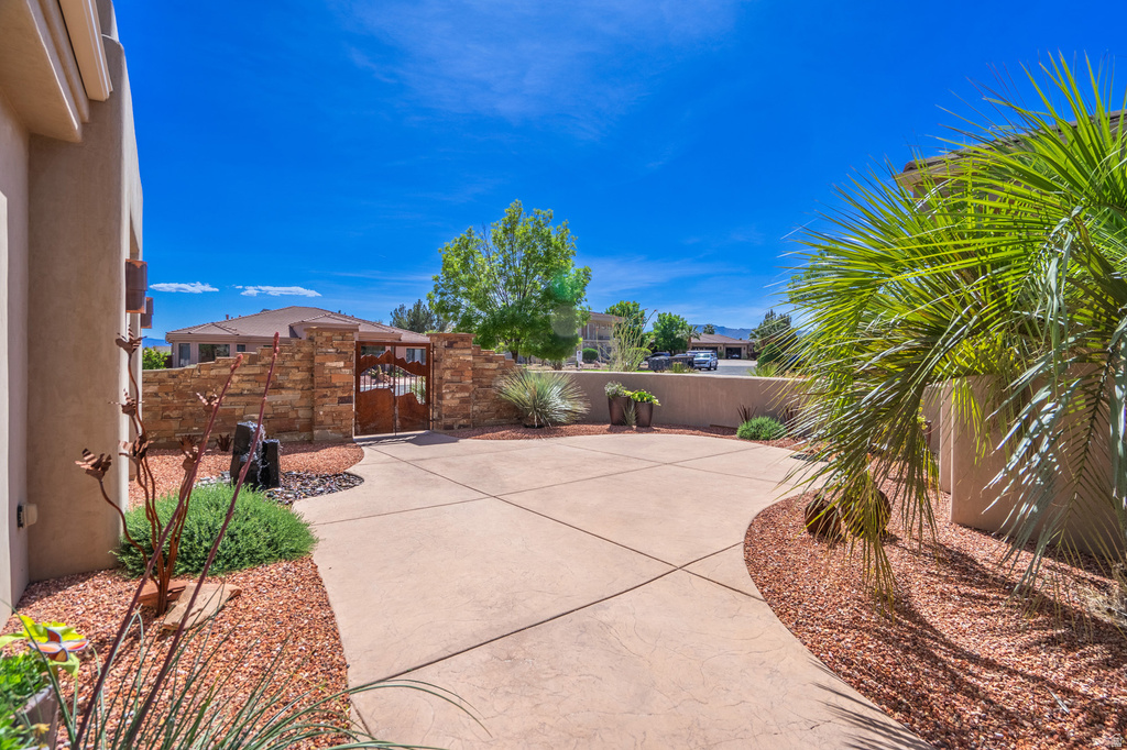 951 E CITADEL RD Ivins, UT 84738