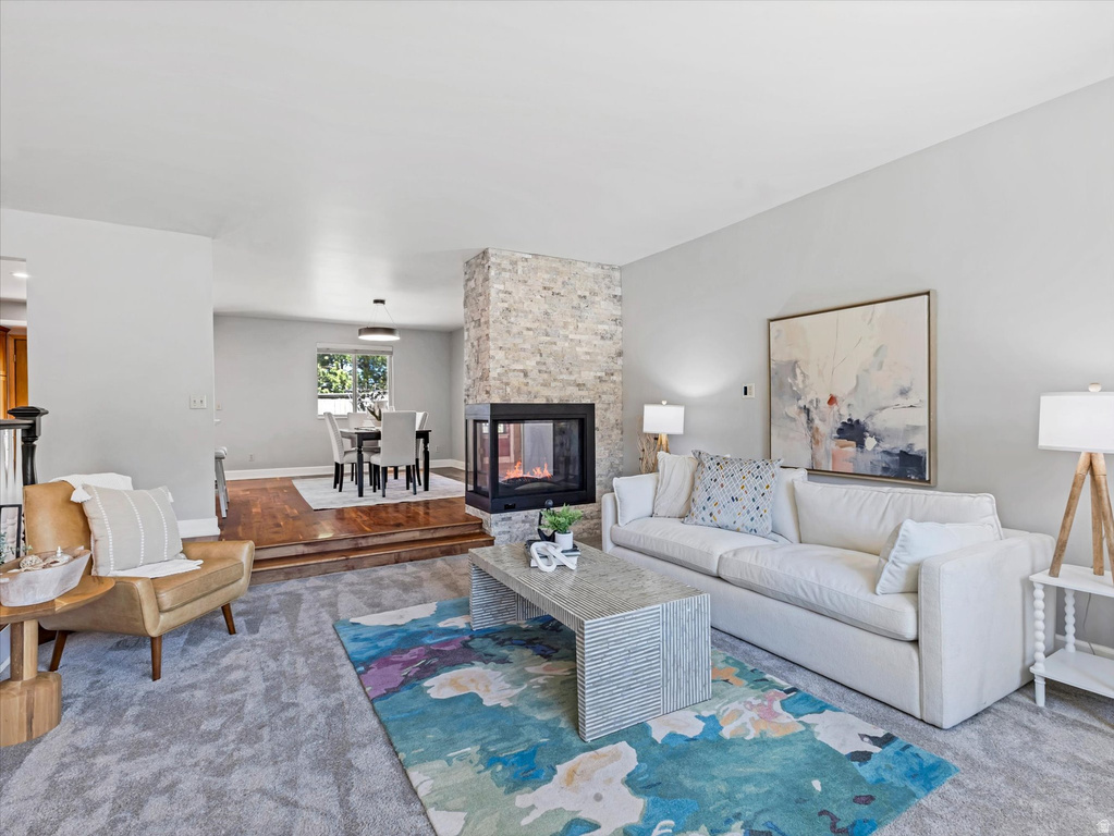 1969 E FALCONHURST CIR Sandy, UT 84092