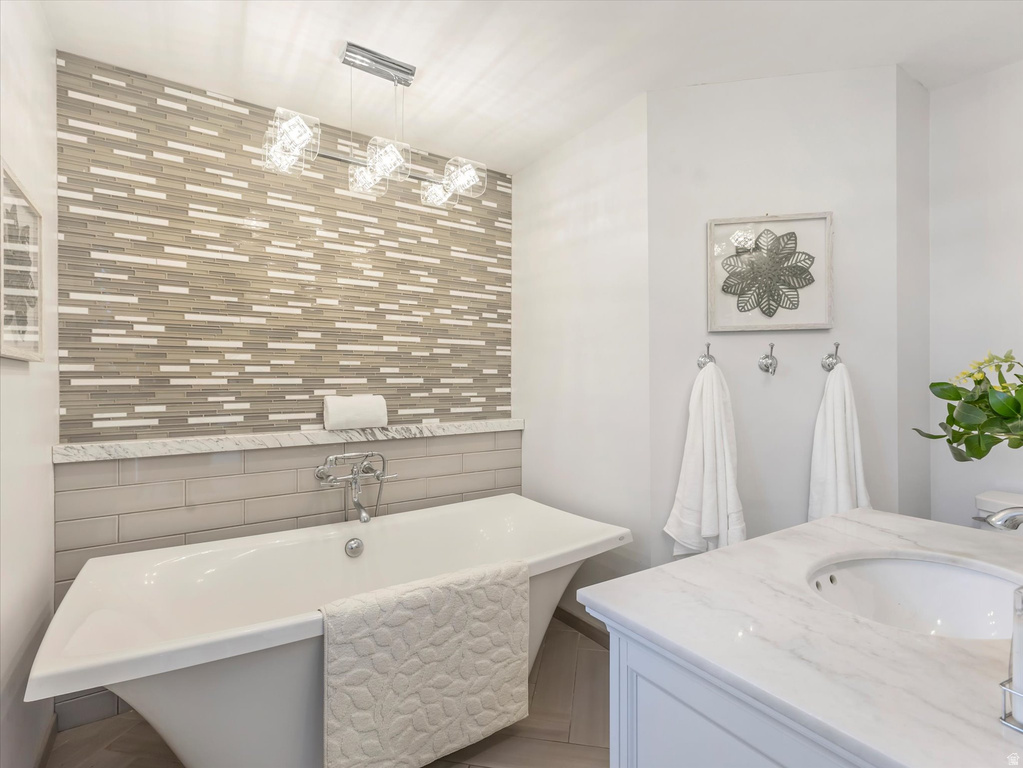 1969 E FALCONHURST CIR Sandy, UT 84092