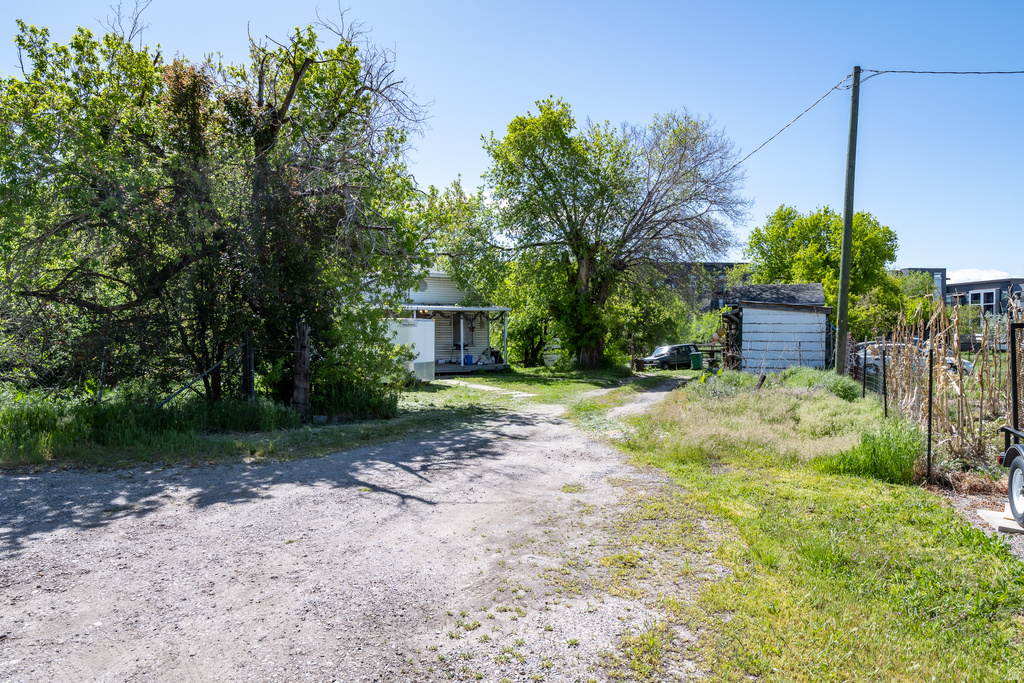 97 DAWSON ST Layton, UT 84041