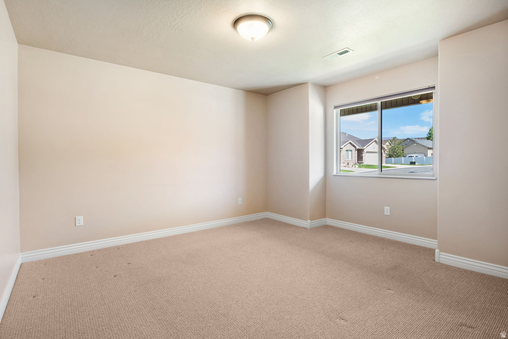 683 N 475 W Kaysville, UT 84037