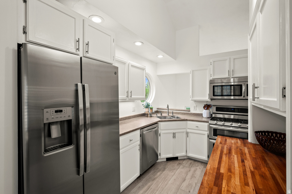 7635 S LARK MEADOW CV Midvale, UT 84047