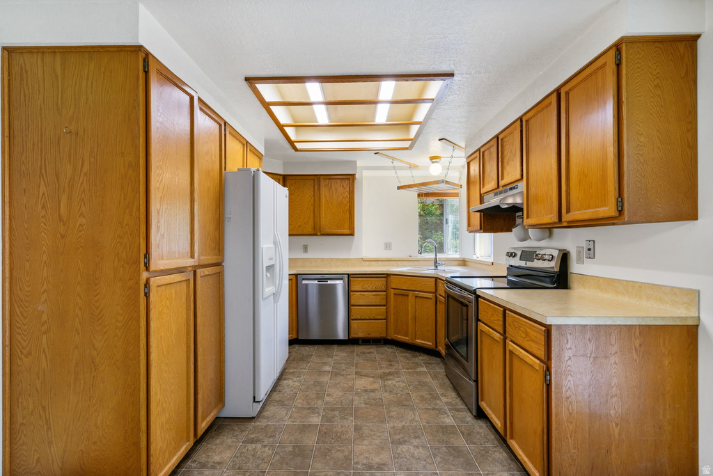 6896 HILLSIDE VILLAGE CIR Cottonwood Heights, UT 84121