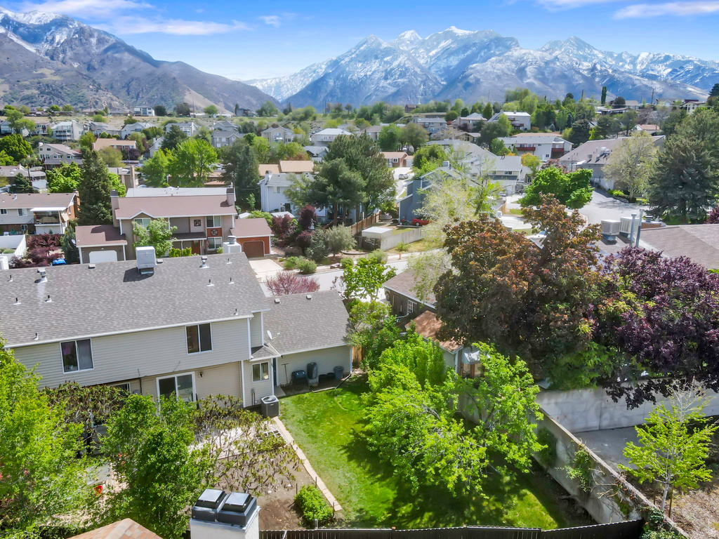 6896 HILLSIDE VILLAGE CIR Cottonwood Heights, UT 84121