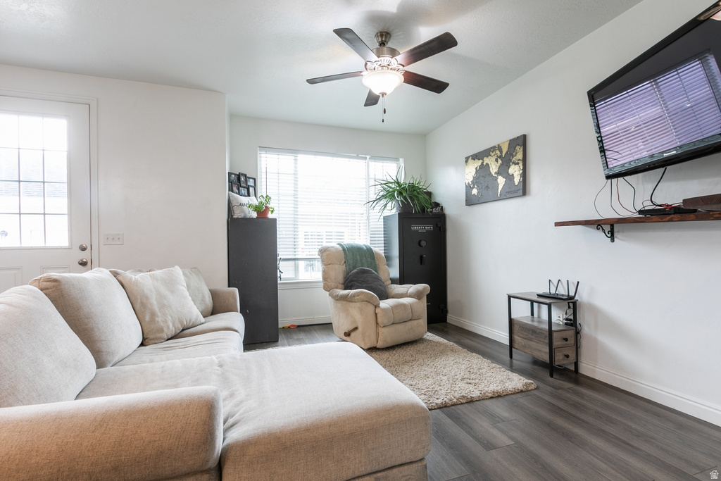 677 N 220 E Salem, UT 84653