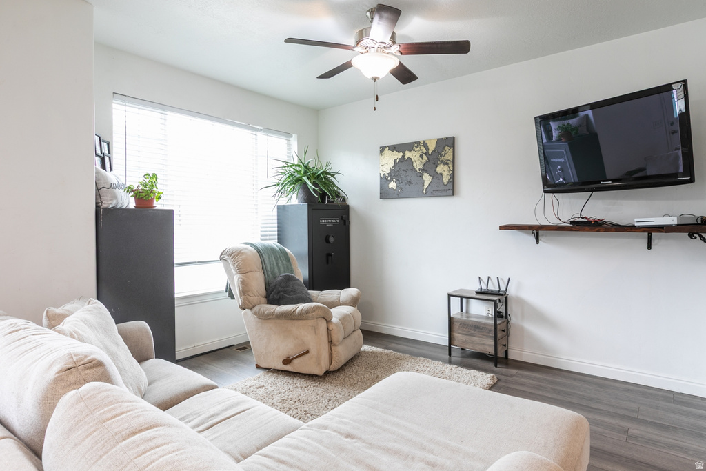 677 N 220 E Salem, UT 84653