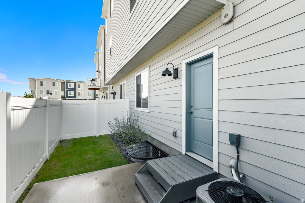 701 E GARDEN GROVE DR Eagle Mountain, UT 84005