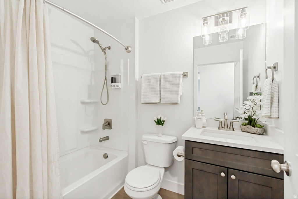 701 E GARDEN GROVE DR Eagle Mountain, UT 84005