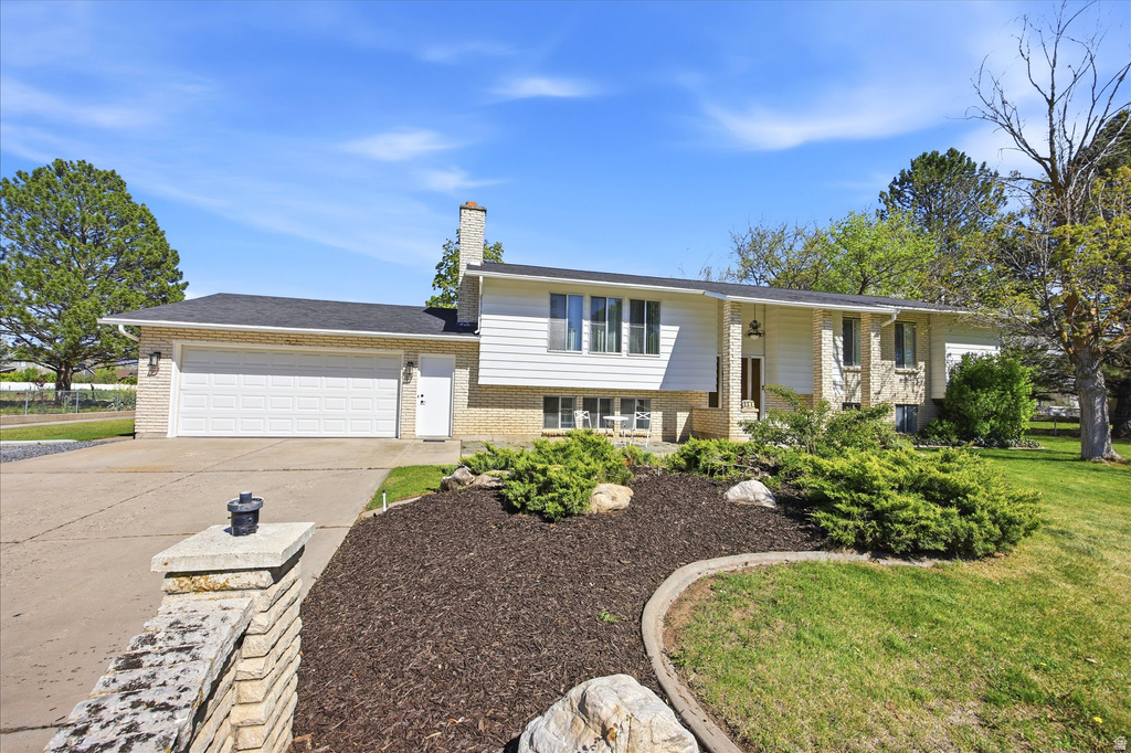 954 N 2600 W Clinton, UT 84015