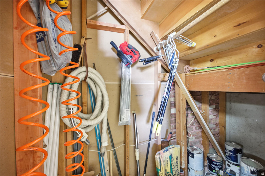 954 N 2600 W Clinton, UT 84015