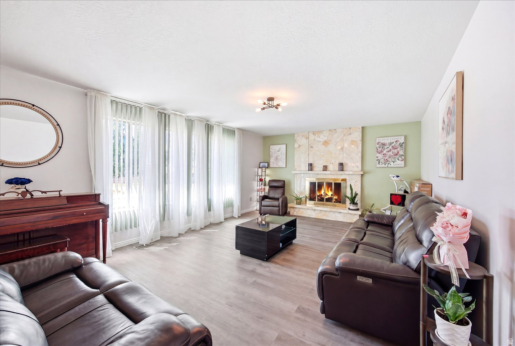 954 N 2600 W Clinton, UT 84015