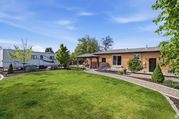5533 W JANETTE AVE West Valley City, UT 84120