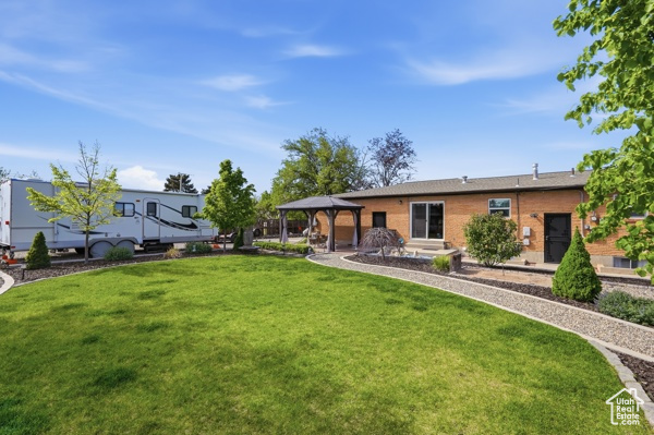 5533 W JANETTE AVE West Valley City, UT 84120