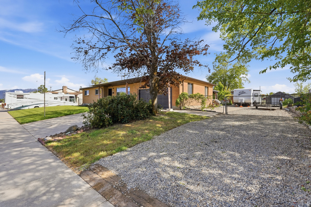 5533 W JANETTE AVE West Valley City, UT 84120