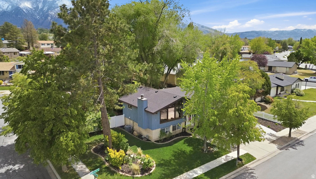 9107 S PEACH BLOSSOM DR Sandy, UT 84094