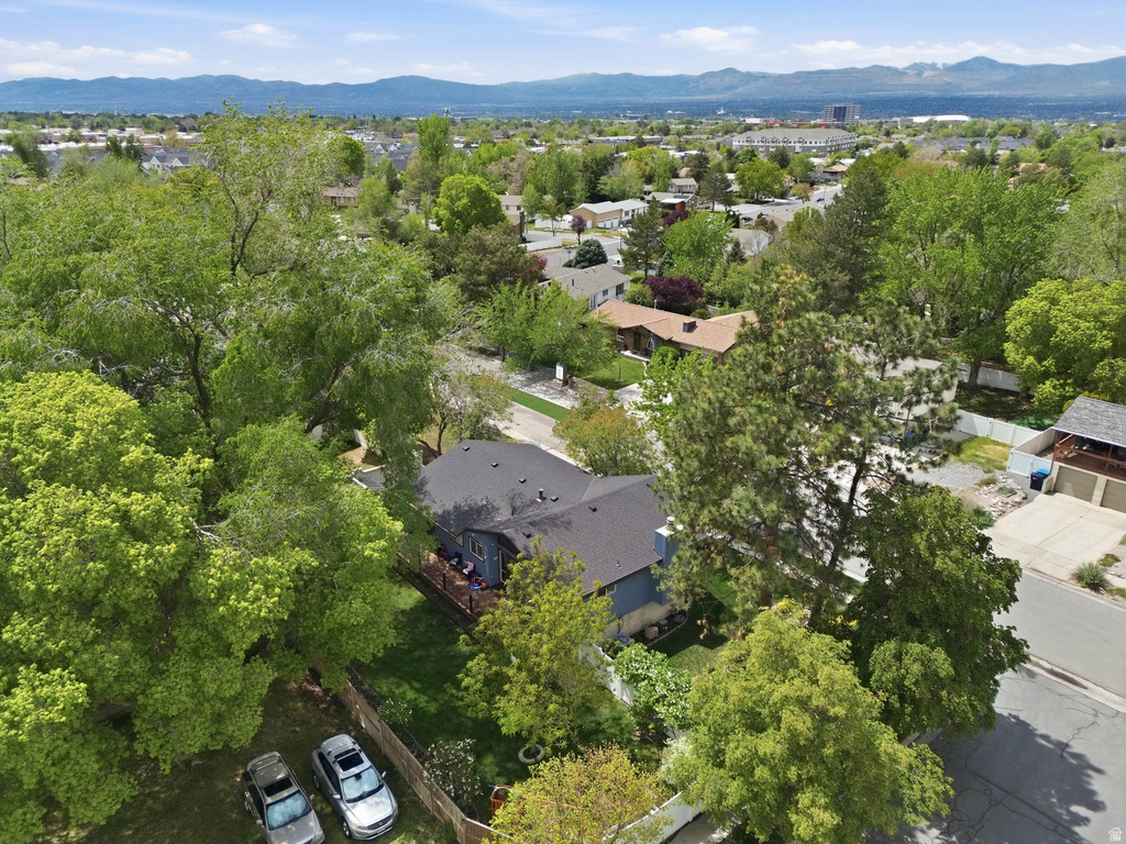 9107 S PEACH BLOSSOM DR Sandy, UT 84094