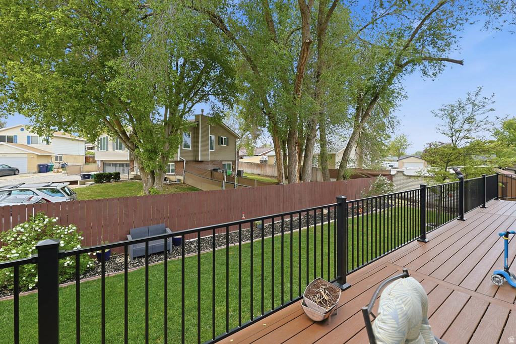 9107 S PEACH BLOSSOM DR Sandy, UT 84094