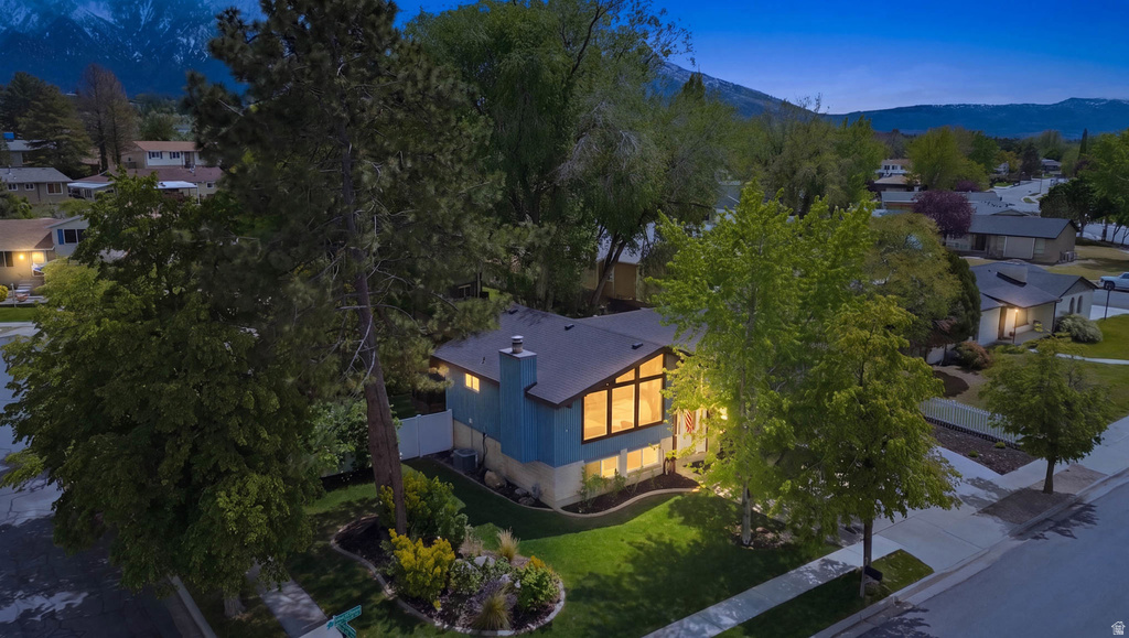 9107 S PEACH BLOSSOM DR Sandy, UT 84094