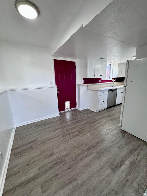 3930 W DEAN DR West Valley City, UT 84120