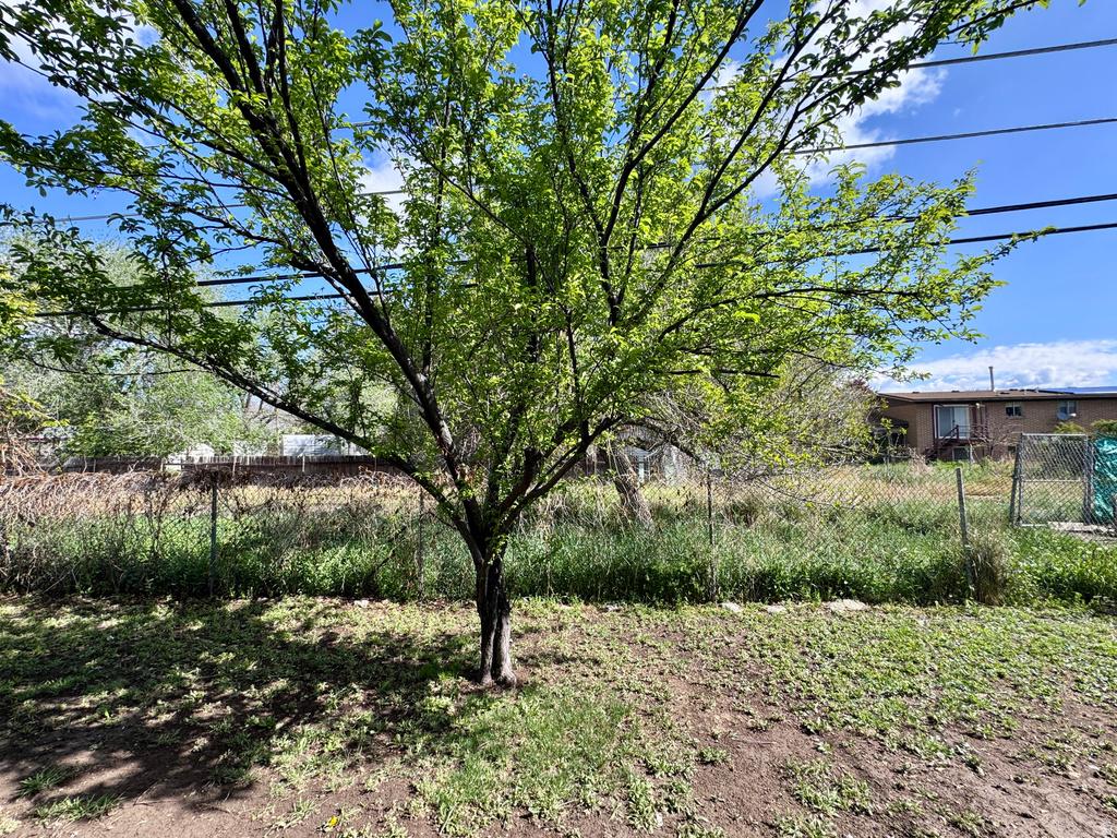 3930 W DEAN DR West Valley City, UT 84120