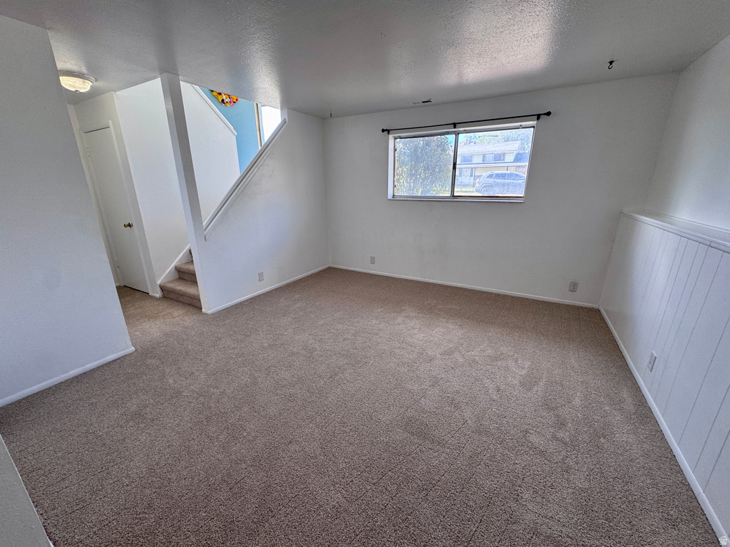 3930 W DEAN DR West Valley City, UT 84120