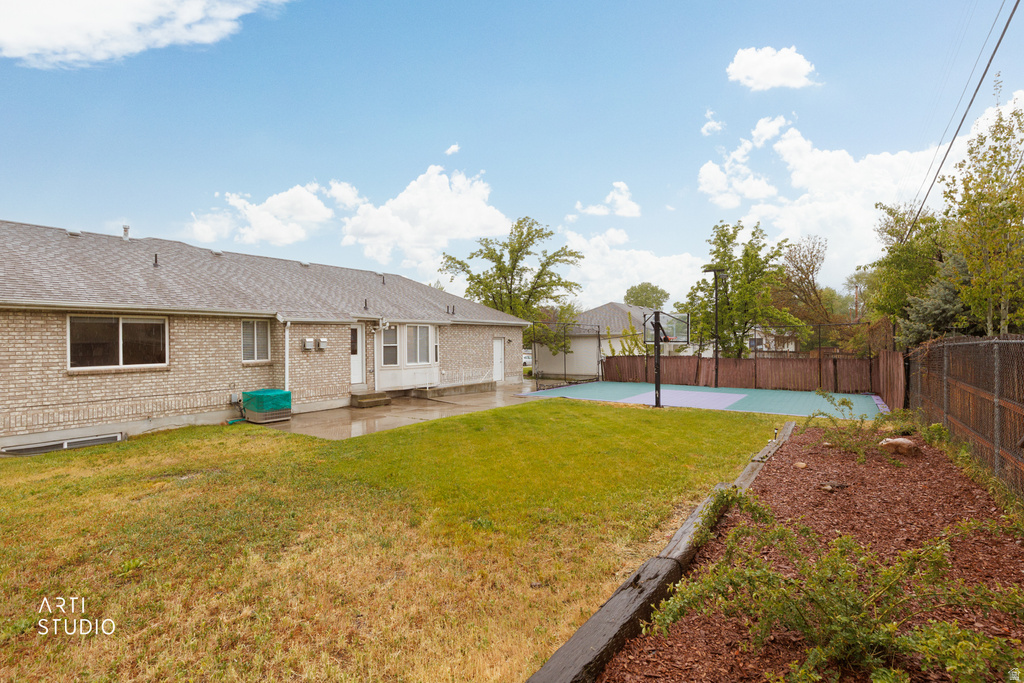 1901 E FRONTIER RD Holladay, UT 84121