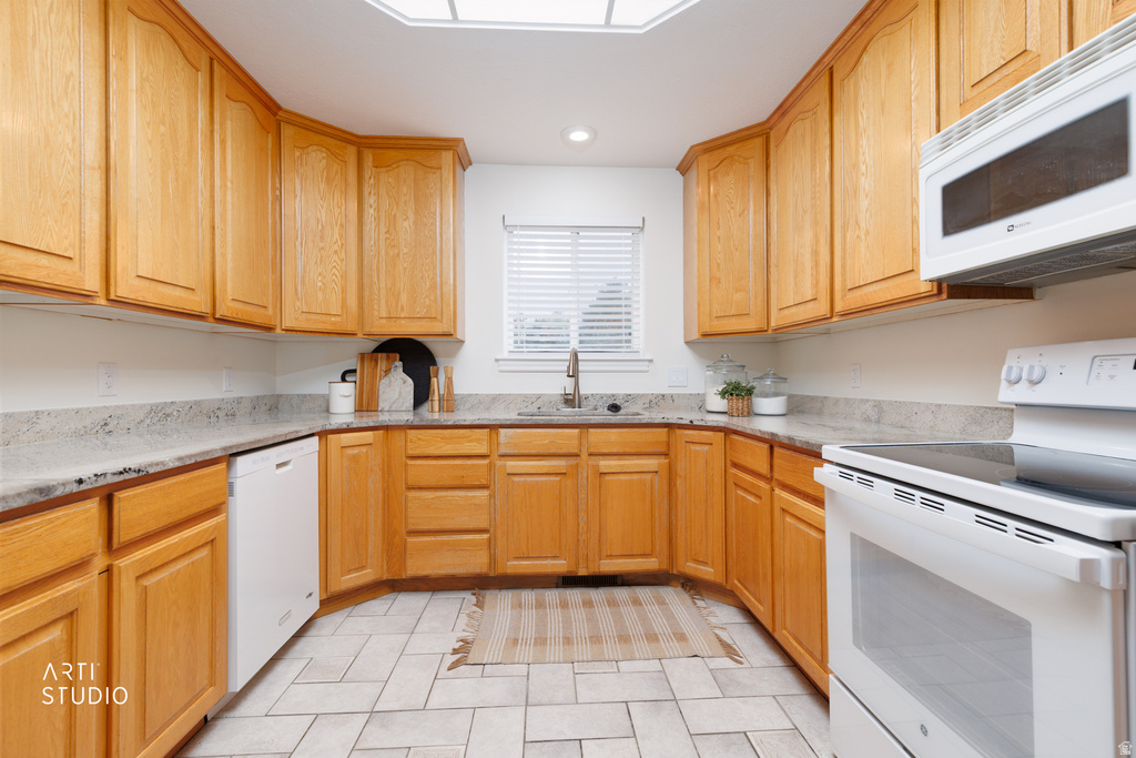 1901 E FRONTIER RD Holladay, UT 84121