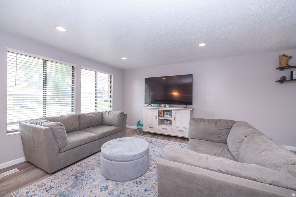 5037 S 2875 W Roy, UT 84067