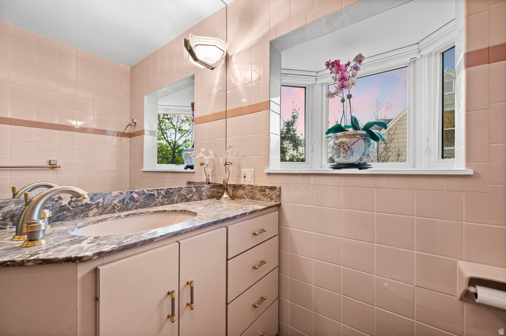 2052 E 900 S Salt Lake City, UT 84108