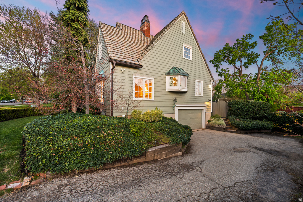 2052 E 900 S Salt Lake City, UT 84108