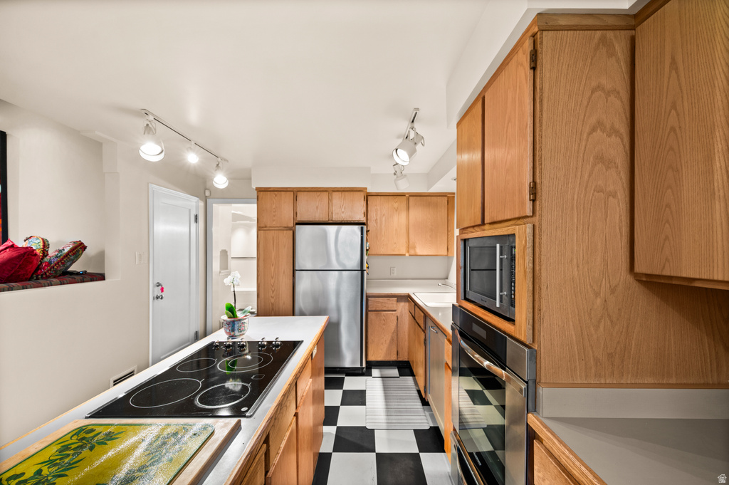 2052 E 900 S Salt Lake City, UT 84108