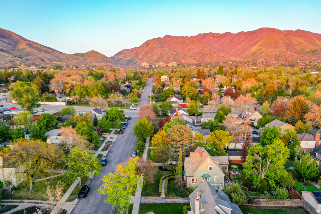 2052 E 900 S Salt Lake City, UT 84108