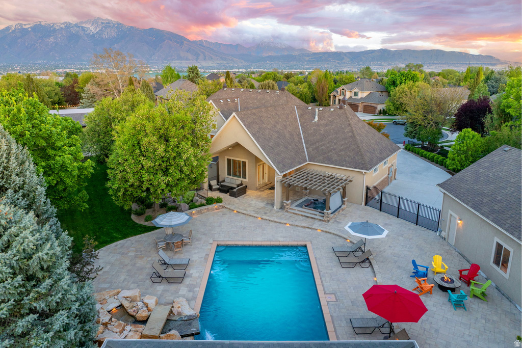 2312 W GALLANT FOX CT South Jordan, UT 84095