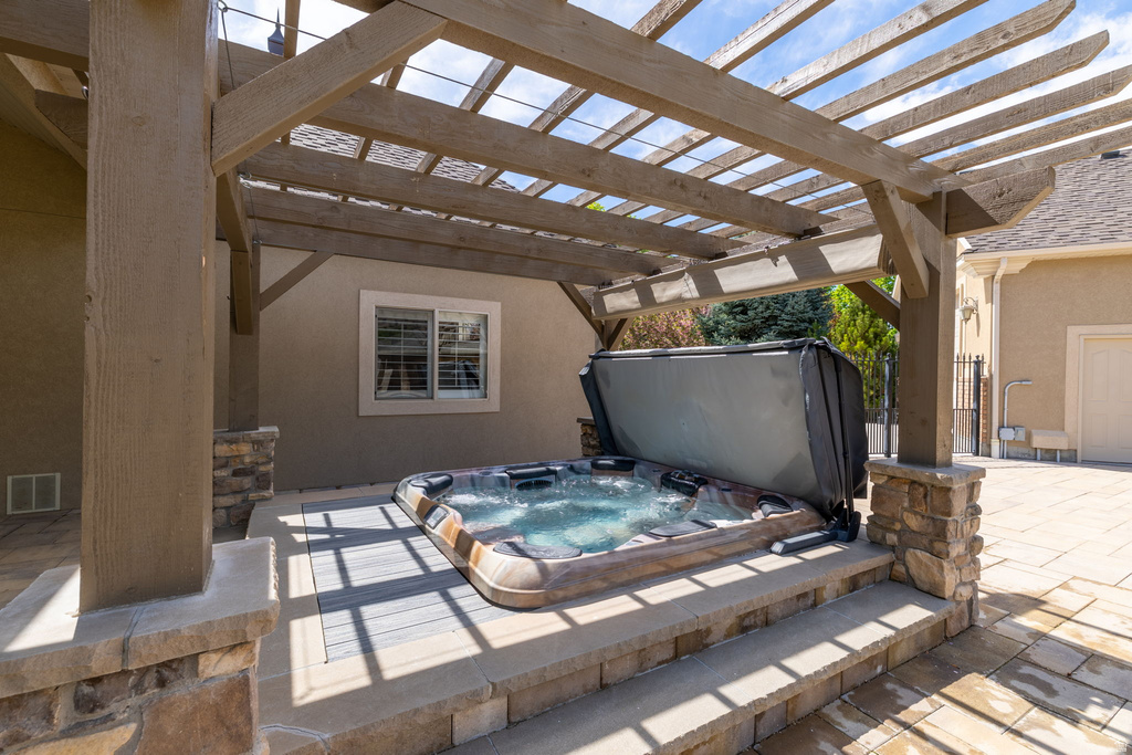 2312 W GALLANT FOX CT South Jordan, UT 84095