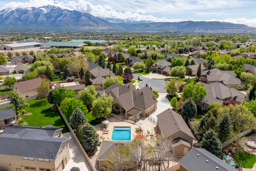 2312 W GALLANT FOX CT South Jordan, UT 84095