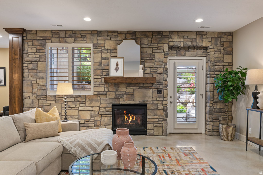 2312 W GALLANT FOX CT South Jordan, UT 84095