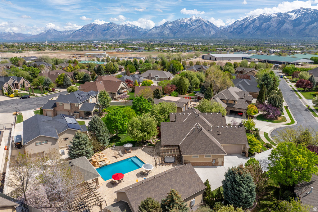 2312 W GALLANT FOX CT South Jordan, UT 84095