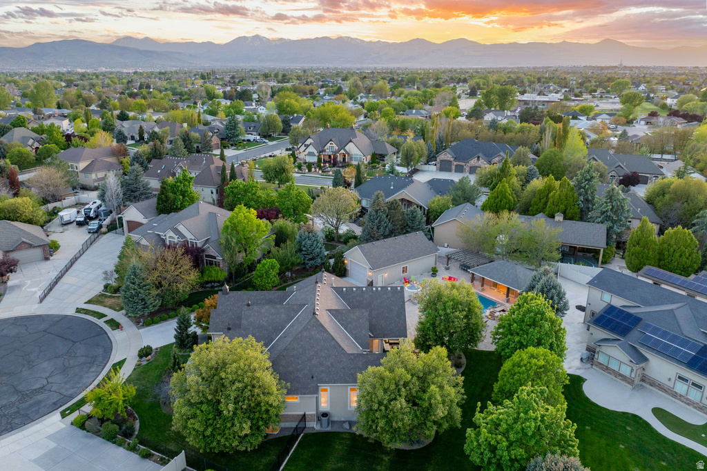 2312 W GALLANT FOX CT South Jordan, UT 84095