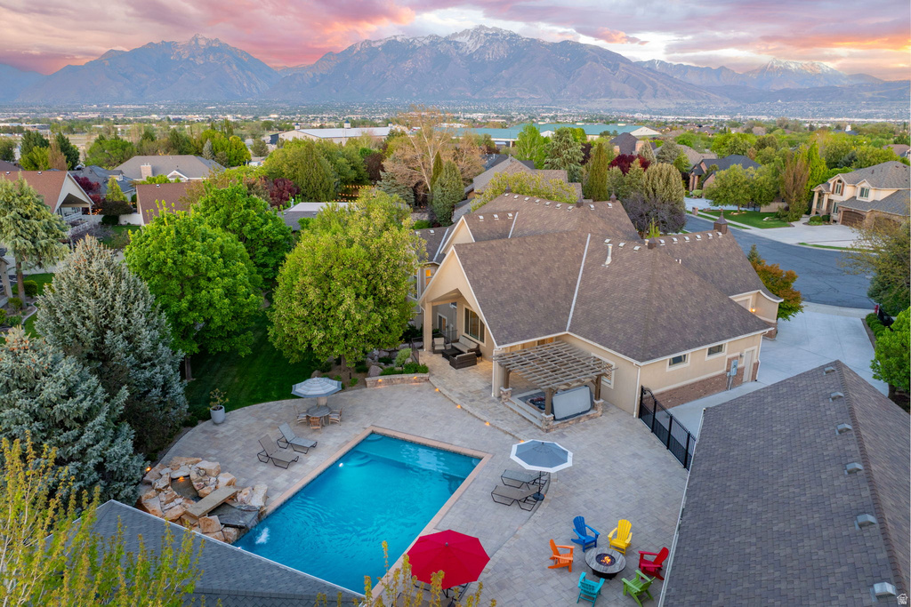 2312 W GALLANT FOX CT South Jordan, UT 84095