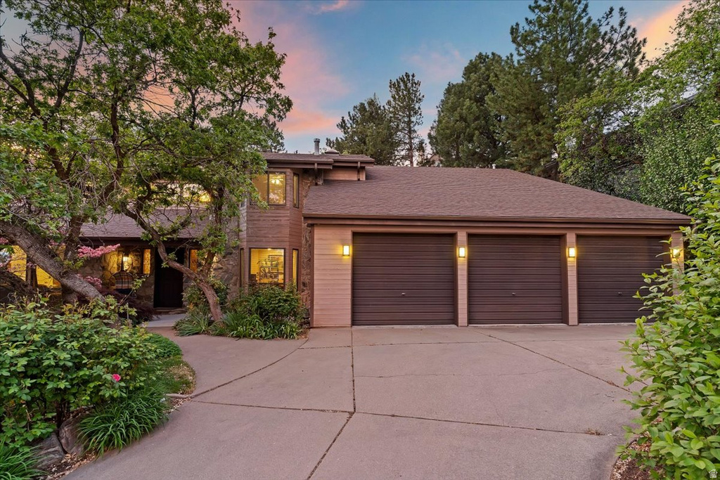 905 OAKRIDGE DR Farmington, UT 84025