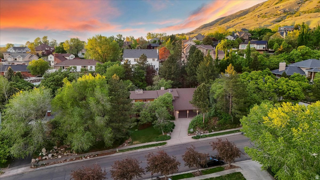 905 OAKRIDGE DR Farmington, UT 84025