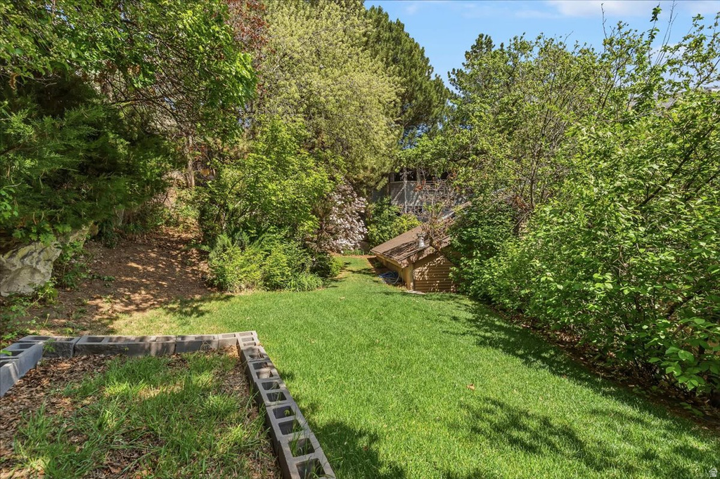 905 OAKRIDGE DR Farmington, UT 84025