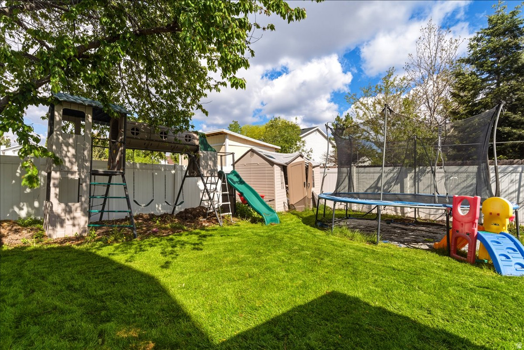 5718 W SUNBOW DR Kearns, UT 84118