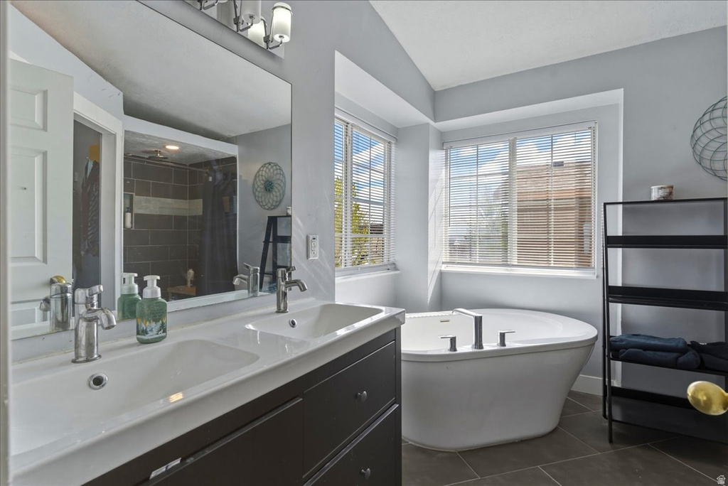 5718 W SUNBOW DR Kearns, UT 84118