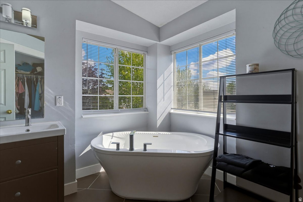 5718 W SUNBOW DR Kearns, UT 84118