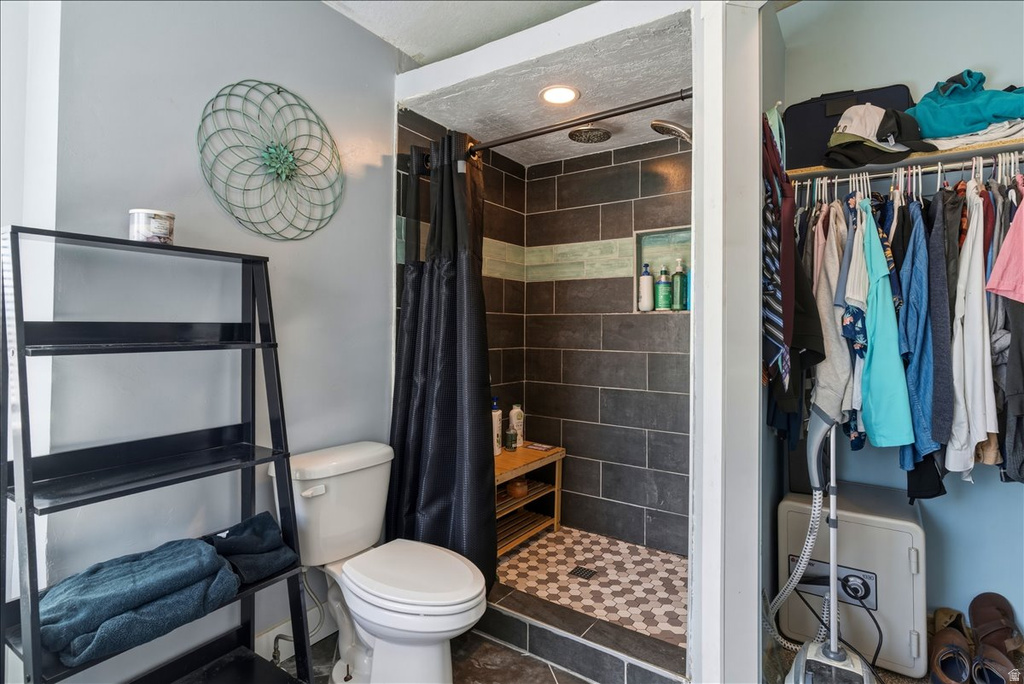 5718 W SUNBOW DR Kearns, UT 84118