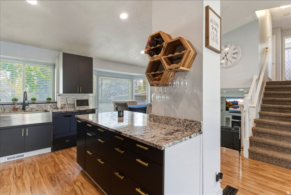 5718 W SUNBOW DR Kearns, UT 84118