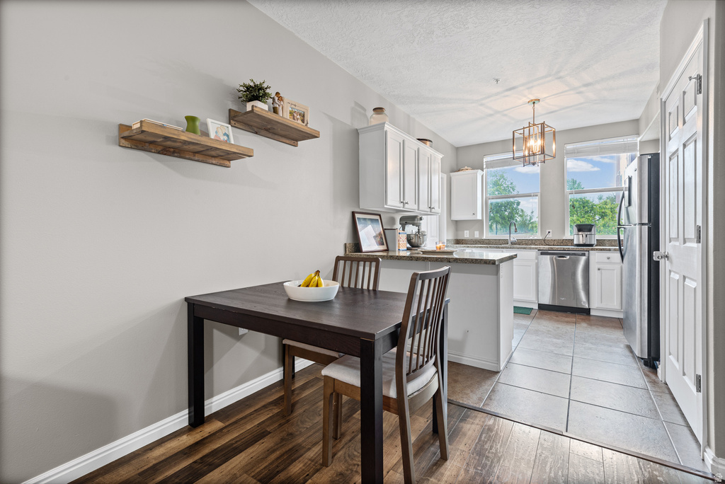 180 W ALBION VILLAGE WAY #301 Sandy, UT 84070