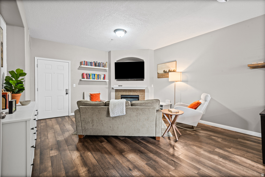 180 W ALBION VILLAGE WAY #301 Sandy, UT 84070